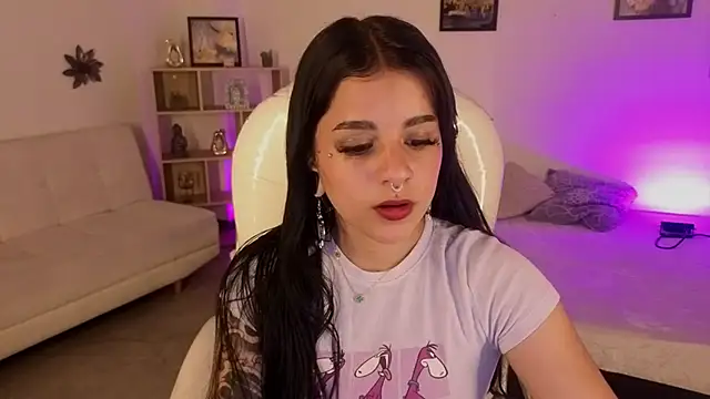 Snapshot of Nicole_Foxx_ chatting on 24, 10, 2025 Nicole Foxx online show from 24, 10, 2025