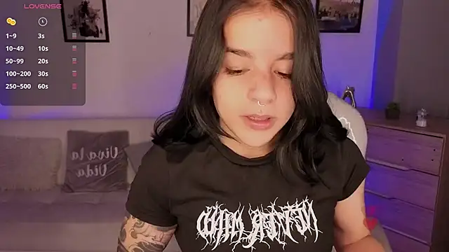 Nicole Foxx  online show from 27, 3, 2026