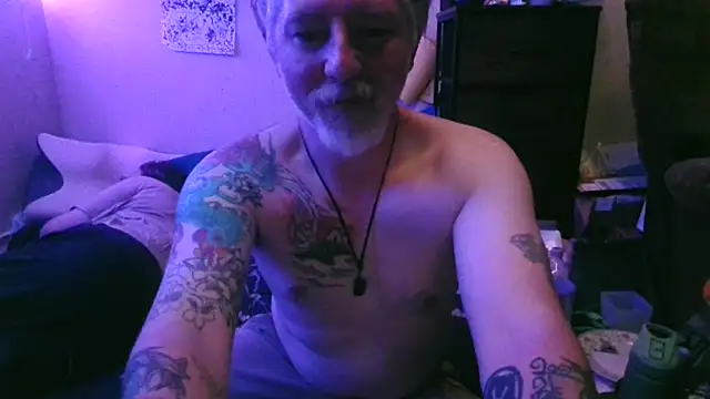 Snapshot of Raine11112 chatting on 7, 10, 2025 Raine11112 online show from 7, 10, 2025