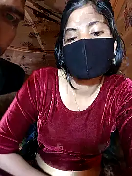 Hot couple 1 online show from 21, 2, 2026