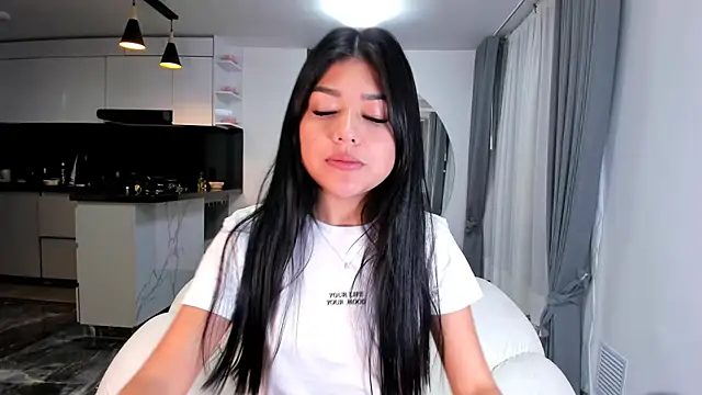 1lubonnie online show from 5, 3, 2025