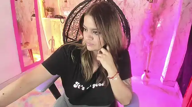 victoria  floyd online show from 27, 2, 2025