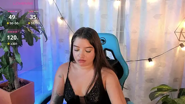 Snapshot of Lia_little18 chatting on 15, 5, 2026 Lia little18 online show from 15, 5, 2026