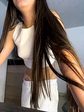 astrid  online show from 18, 10, 2025