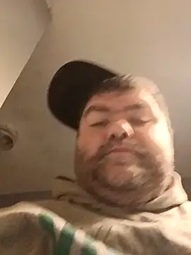 Rcraigue4 online show from 4, 11, 2025