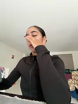 Snapshot of sophierooy22 chatting on 17, 6, 2026 sophierooy22 online show from 17, 6, 2026