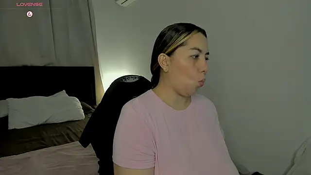 brithany olson25 online show from 15, 3, 2026