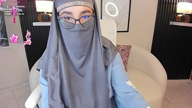 Snapshot of Ayha_khalaf chatting on 18, 3, 2025 Ayha khalaf online show from 18, 3, 2025