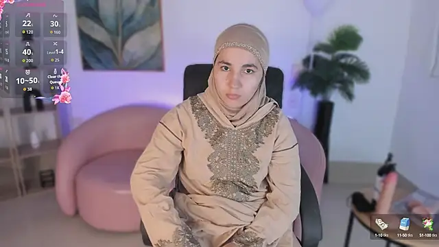 Snapshot of Ayha_khalaf chatting on 22, 9, 2025 Ayha khalaf online show from 22, 9, 2025