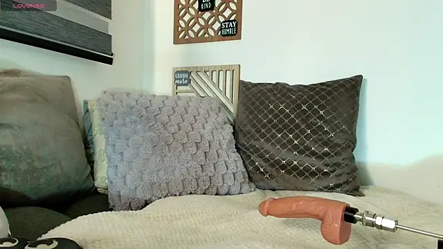 love sharol  online show from 15, 9, 2025