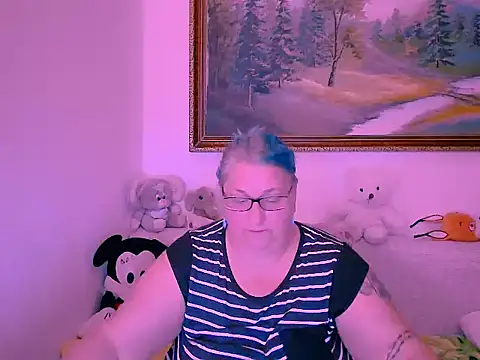 mayamayx online show from 2, 11, 2025