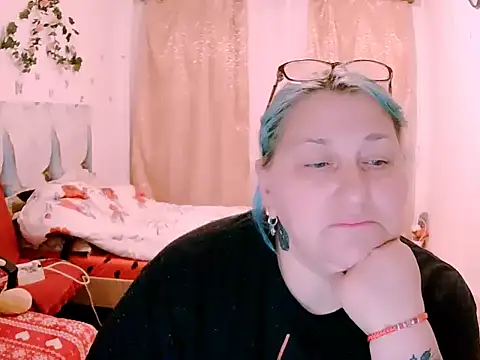 mayamayx online show from 9, 5, 2026