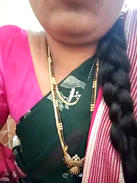 Snapshot of Vani19 chatting on 4, 10, 2025 Vani19 online show from 4, 10, 2025