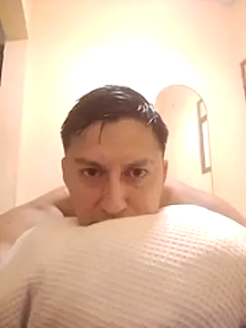 LuisMex1998 online show from 11, 4, 2026