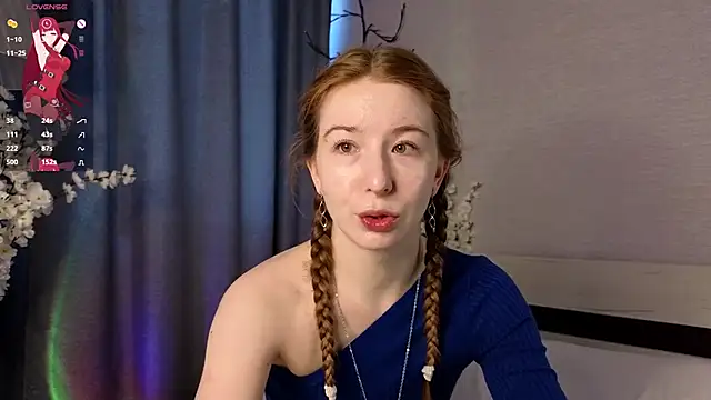Snapshot of MarjorieBrown chatting on 14, 9, 2025 MarjorieBrown online show from 14, 9, 2025