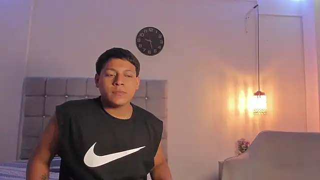 Tylerdrdn online show from 26, 10, 2025