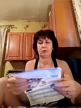 Laura Kiss online show from 23, 1, 2025