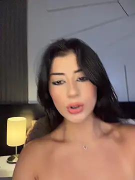 fiorella paris online show from 14, 4, 2026