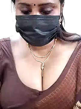 Snapshot of Queenflowerr chatting on 27, 1, 2025 Queenflowerr online show from 27, 1, 2025