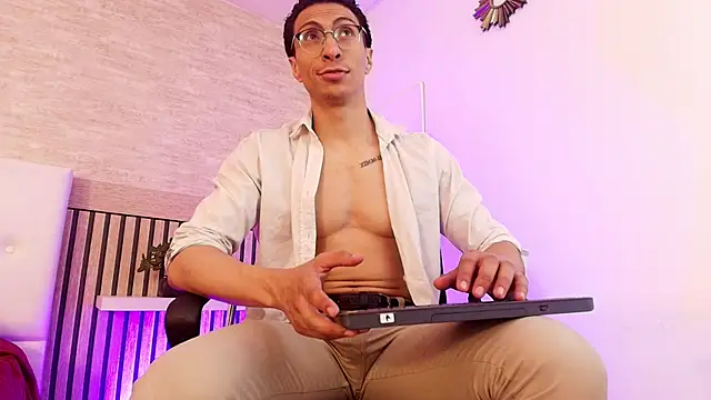 ApoloCruz online show from 5, 12, 2025