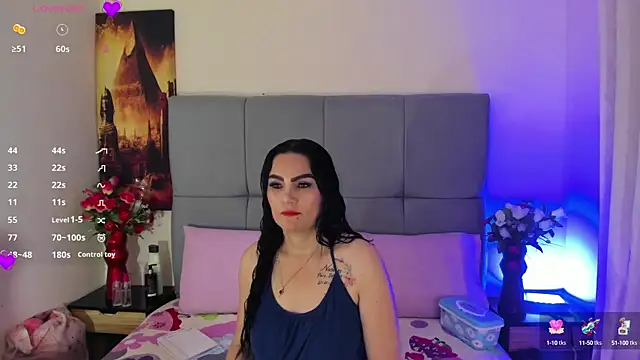 Snapshot of scarlet_hit chatting on 23, 9, 2025 scarlet hit online show from 23, 9, 2025