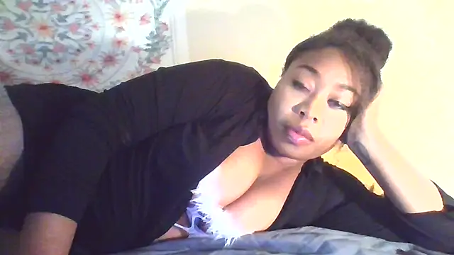 angeliquebelcali online show from 15, 10, 2025