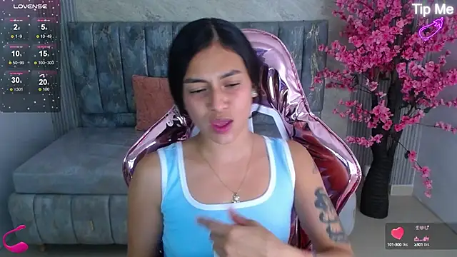 lilith petit sub online show from 22, 1, 2025