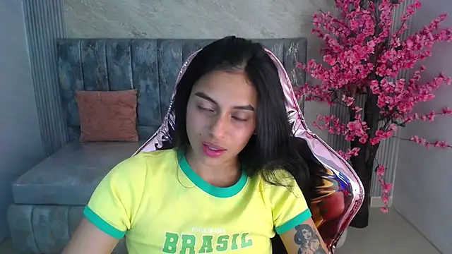 lilith petit sub online show from 25, 1, 2025