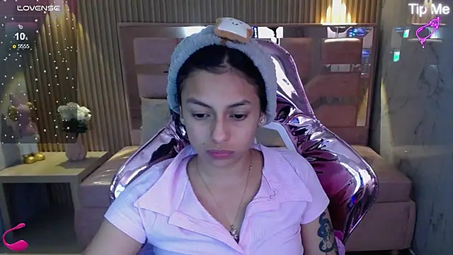 lilith petit sub online show from 7, 2, 2025