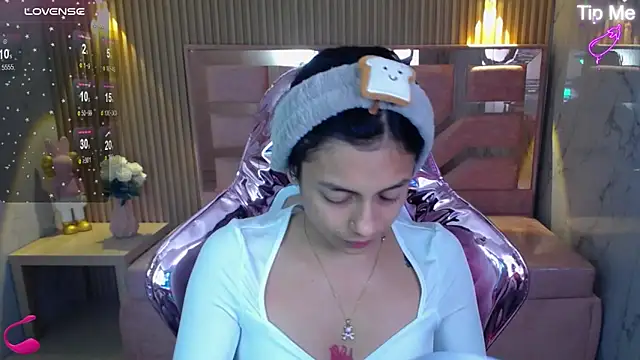 lilith petit sub online show from 11, 2, 2025