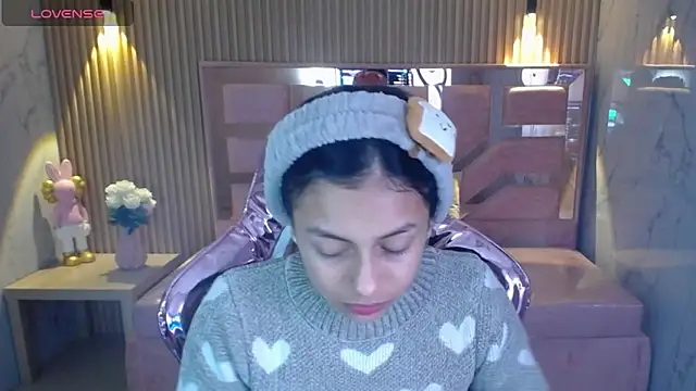 lilith petit sub online show from 13, 2, 2025