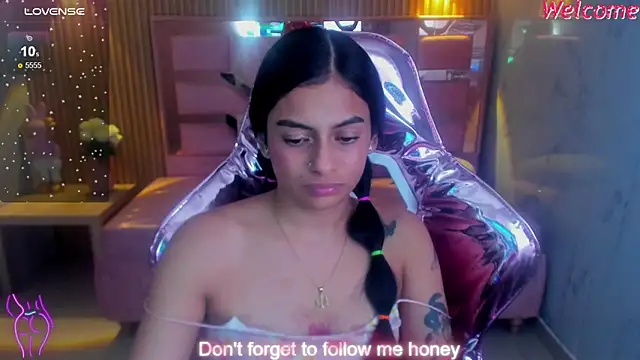 lilith petit sub online show from 2, 3, 2025