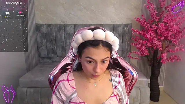 lilith petit sub online show from 9, 9, 2025