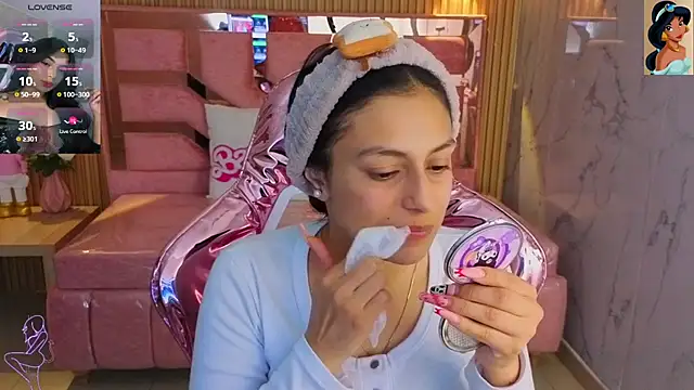 lilith petit sub online show from 6, 11, 2025