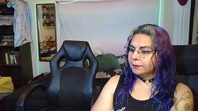 Snapshot of Evelan420 chatting on 17, 2, 2026 Evelan420 online show from 17, 2, 2026