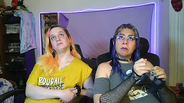 Snapshot of Evelan420 chatting on 2, 3, 2026 Evelan420 online show from 2, 3, 2026