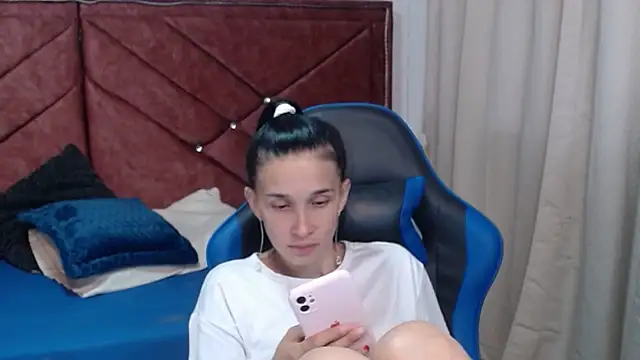 victoria adams07 online show from 13, 2, 2026