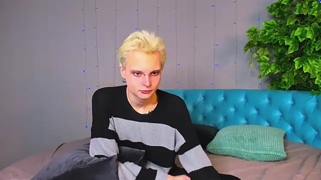 DemianEnglen online show from 2, 2, 2025