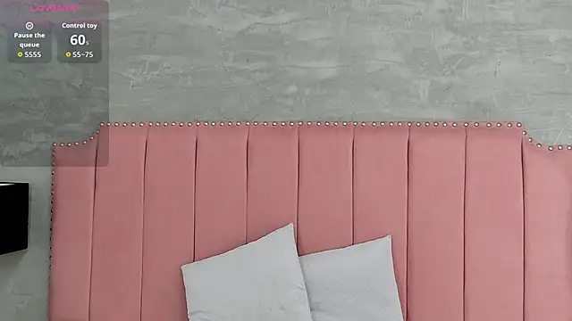 Alaia Colins online show from 20, 2, 2026