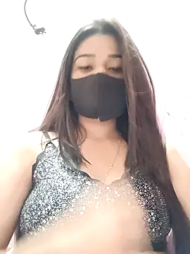 Snapshot of Simran-001 chatting on 28, 4, 2026 Simran-001 online show from 28, 4, 2026