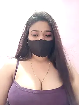 Snapshot of Simran-001 chatting on 30, 4, 2026 Simran-001 online show from 30, 4, 2026