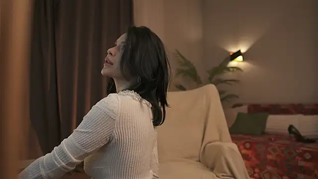 Sofa 01 online show from 15, 4, 2026