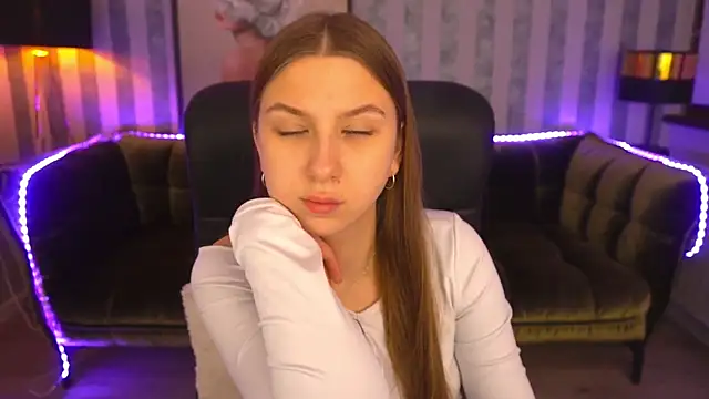 AureliaBliss  online show from 5, 2, 2025