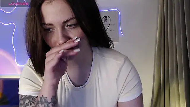 Snapshot of Ollie_James chatting on 22, 11, 2025 Ollie James online show from 22, 11, 2025