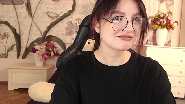 BritneyBarker online show from 7, 11, 2025