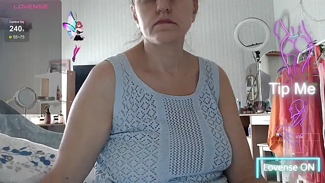 Soffya Soy online show from 3, 11, 2025