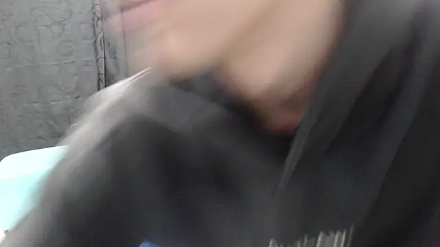 Snapshot of HENRY_SENNI chatting on 14, 2, 2025 HENRY SENNI online show from 14, 2, 2025