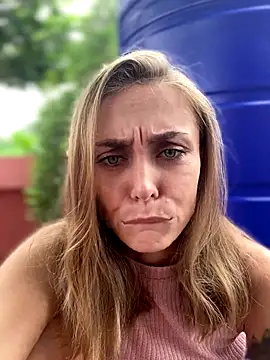 White Lu online show from 24, 11, 2025