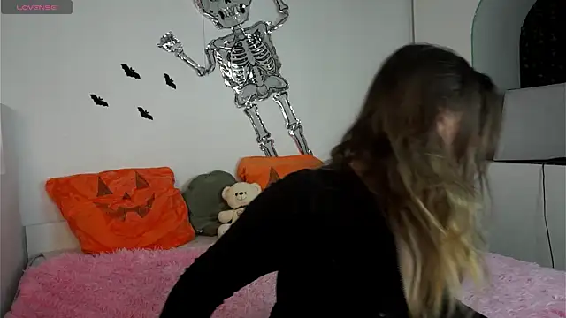 nawuwu online show from 30, 10, 2025