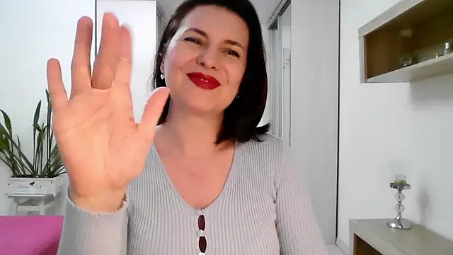 Victoria Glam online show from 23, 3, 2026